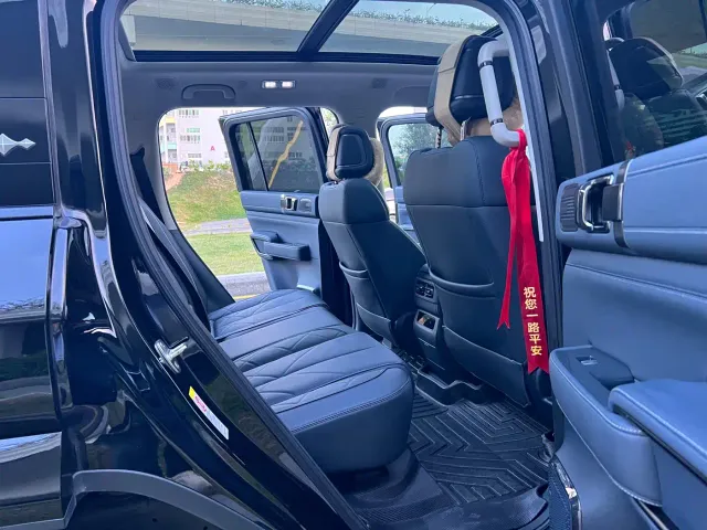 BYD FangChengBao Leopard 5 — Фото автомобиля 11