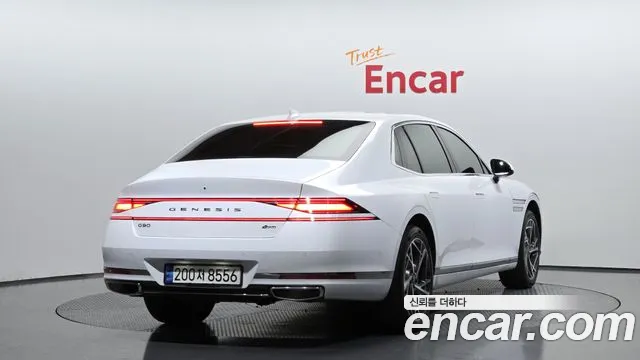 Genesis G90 Бензин 3.5 турбо AWD — Фото автомобиля 2