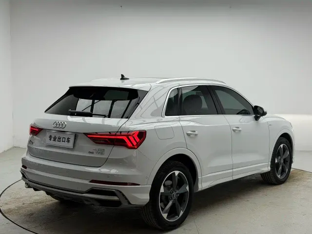 Audi Q3 — Фото автомобиля 4