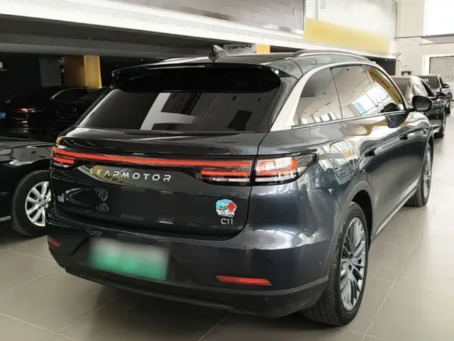 Leapmotor C11 — Фото автомобиля 6