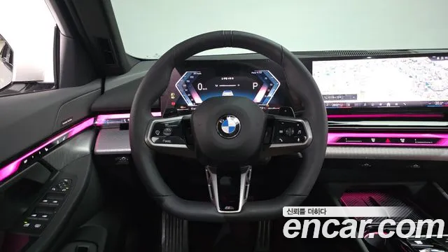 BMW 5 Series G60 — Фото автомобиля 18