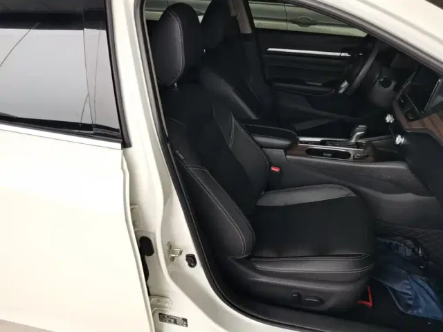 Nissan Teana — Фото автомобиля 24