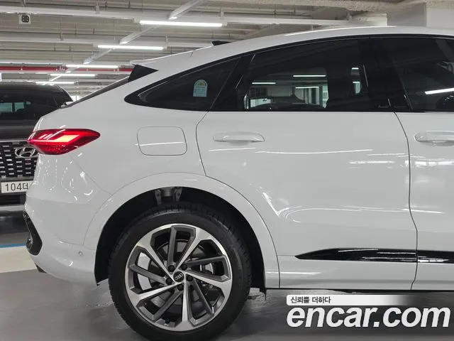 Audi Q5 40 TFSI quattro Sportback S Line — Фото автомобиля 6