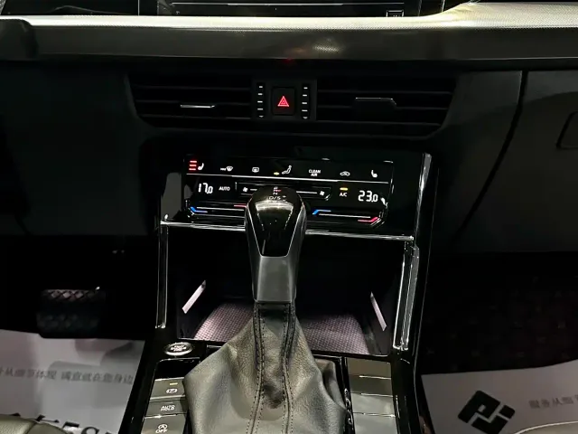 Volkswagen Passat — Фото автомобиля 9