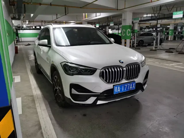 BMW X1 — Фото автомобиля 3