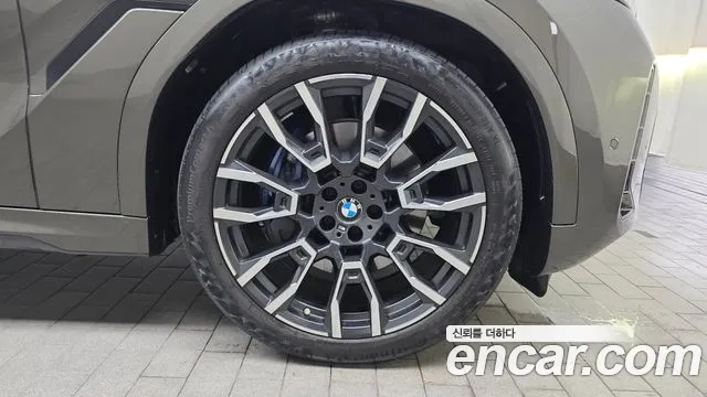 BMW X6 xDrive40i M Sport — Фото автомобиля 20