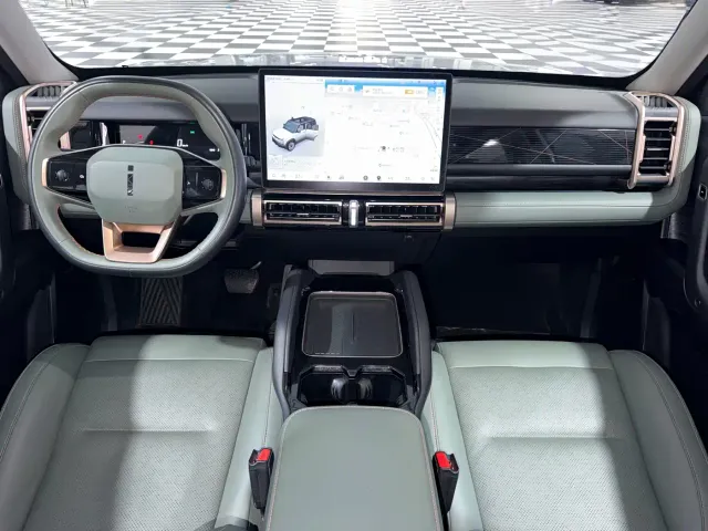 iCAR 03 — Фото автомобиля 6