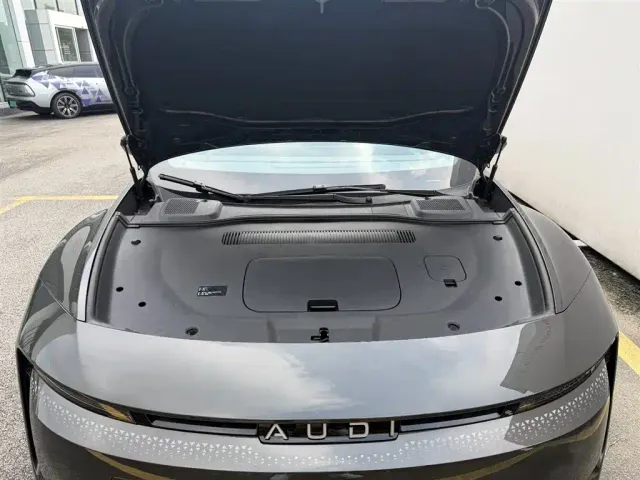 Audi Audi E5 Sportback 2025 300kw 2WD — Фото автомобиля 9