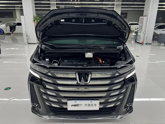 Toyota Vellfire — Фото автомобиля 26