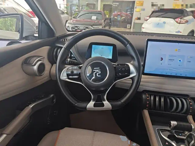 BYD Yuan PLUS — Фото автомобиля 10