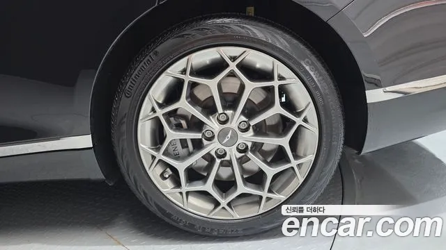Genesis G80 RG3 — Фото автомобиля 6
