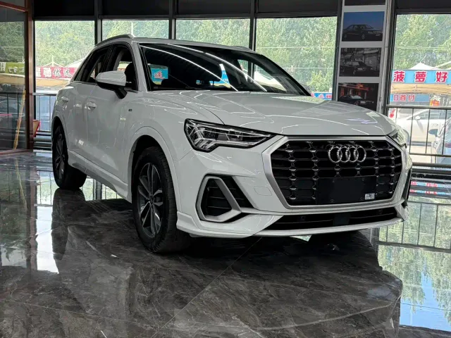 Audi Q3 — Фото автомобиля 3