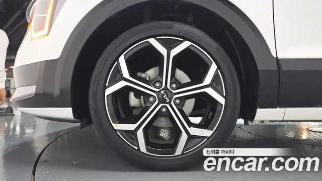Kia Niro The All New Niro Prestige — Фото автомобиля 5