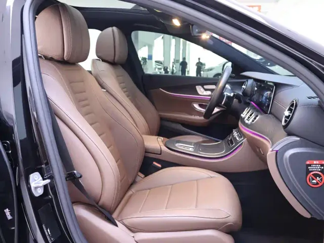Mercedes-Benz E-Class — Фото автомобиля 21