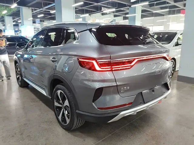 BYD Song PLUS — Фото автомобиля 4