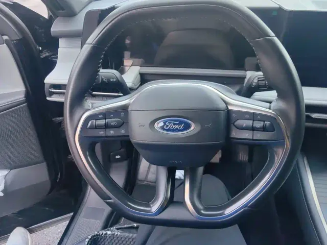 Ford Edge — Фото автомобиля 15