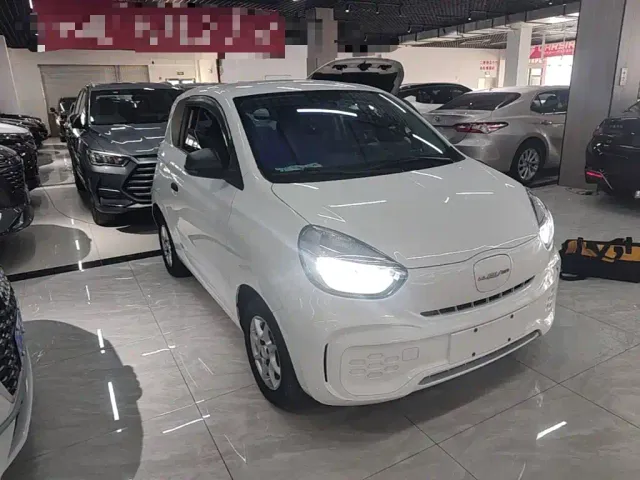Roewe Clever — Фото автомобиля 3