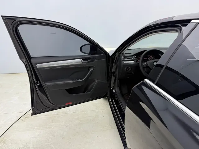 Skoda Superb — Фото автомобиля 22