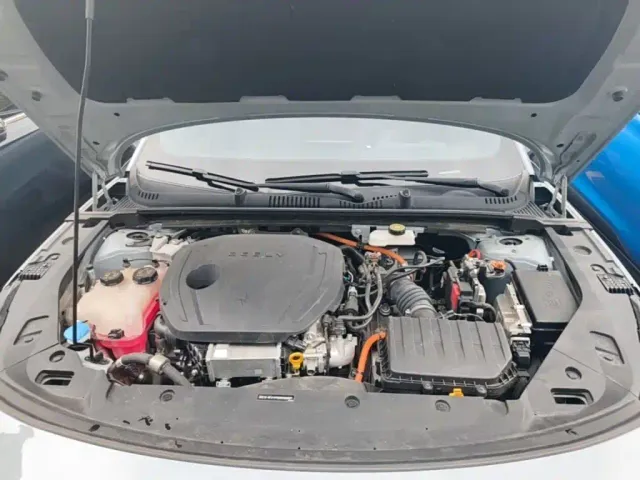 Geely Galaxy L6 — Фото автомобиля 19