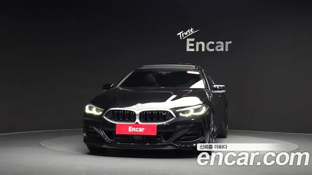 BMW 8 Series G15 — Фото автомобиля 3