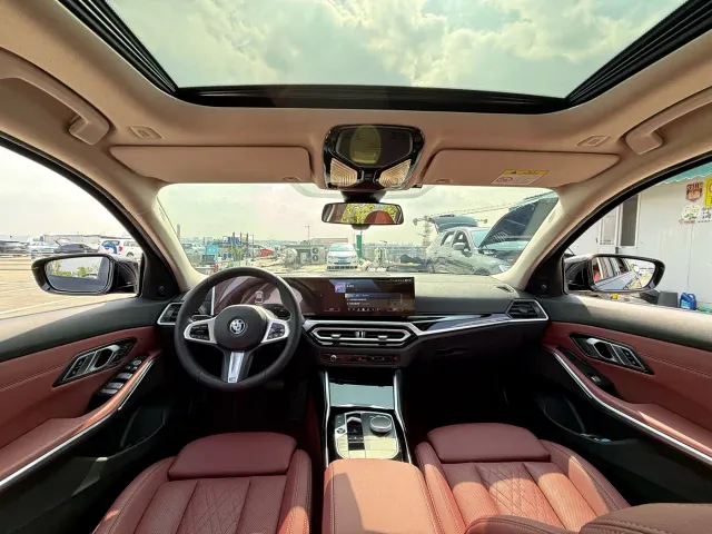 BMW i3 — Фото автомобиля 11