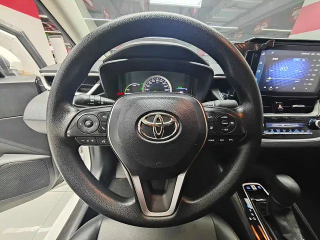 Toyota Corolla — Фото автомобиля 5