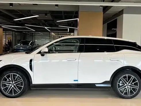 Voyah Auto Voyah Zhiyin 2025 Base — Фото автомобиля 3