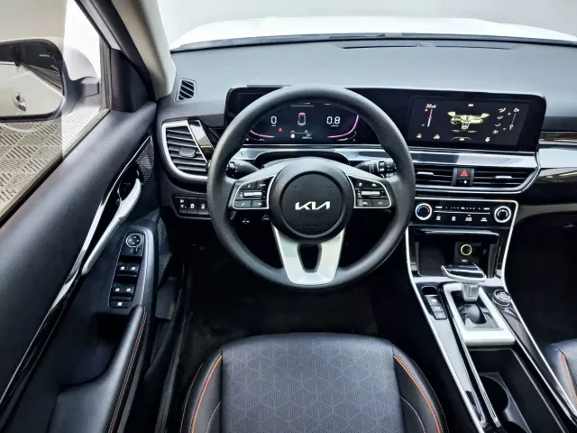 Kia Seltos — Фото автомобиля 13