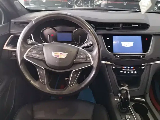 Cadillac XT5 — Фото автомобиля 10