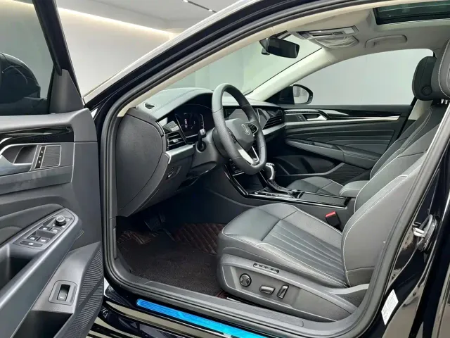 Volkswagen Passat — Фото автомобиля 6