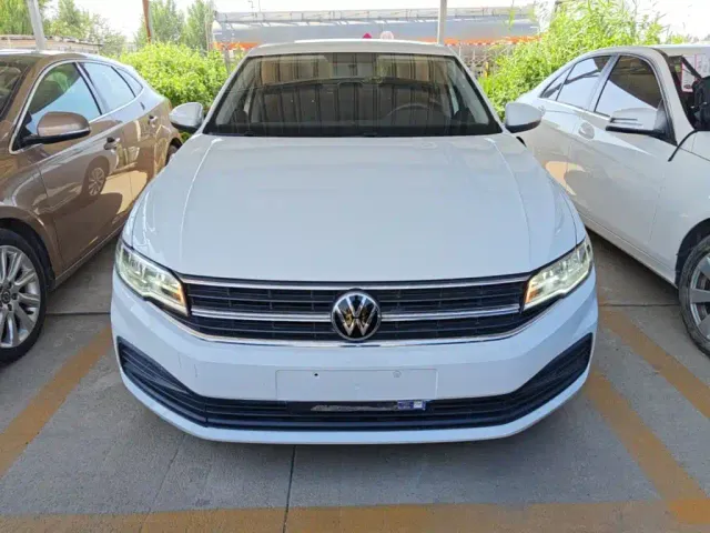 Volkswagen Bora — Фото автомобиля 2