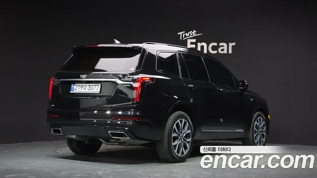 Cadillac XT6 — Фото автомобиля 2