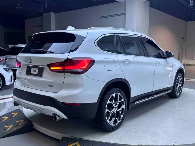 BMW X1 — Фото автомобиля 8