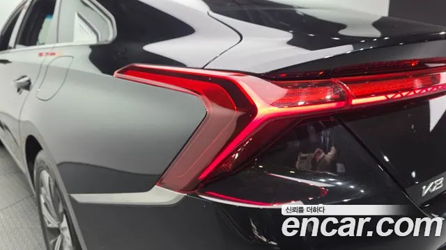 Kia K8 K8 Hybrid — Фото автомобиля 8