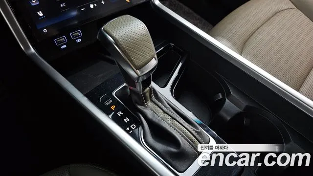 KGM Torres — Фото автомобиля 12