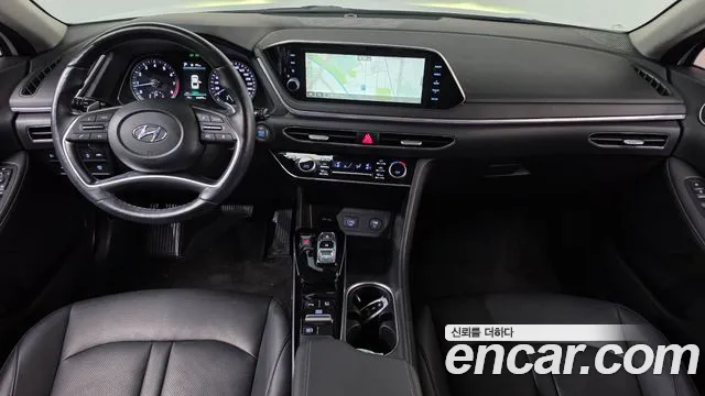 Hyundai Sonata — Фото автомобиля 10