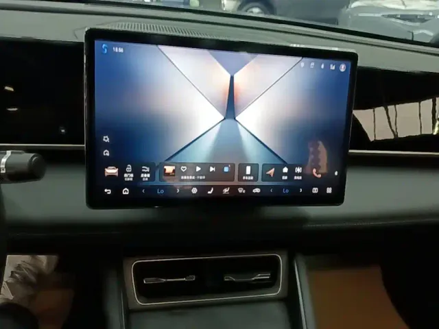 BYD Qin L — Фото автомобиля 12