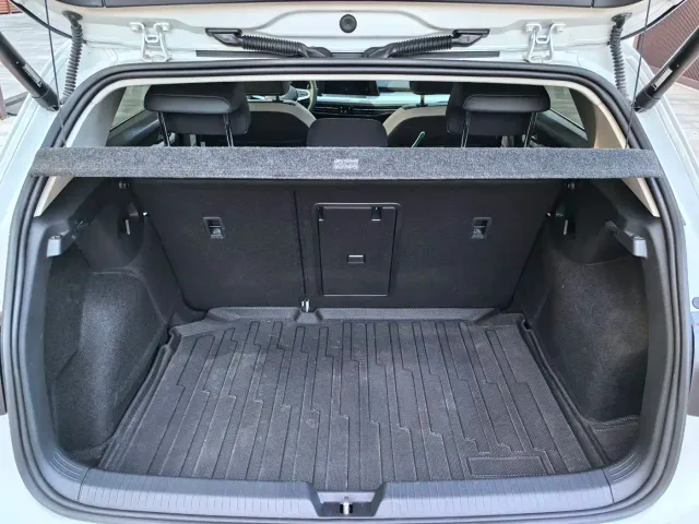Volkswagen Golf — Фото автомобиля 14