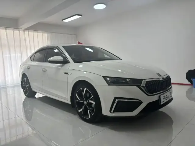 Skoda Octavia — Фото автомобиля 3