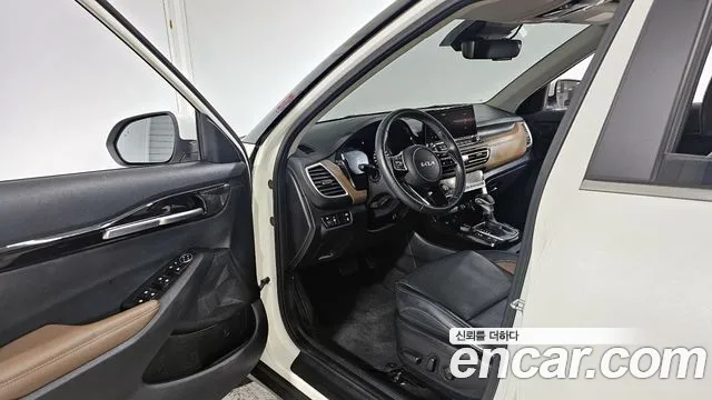 Kia Seltos Seltos Бензин 1.6 турбо 2WD — Фото автомобиля 11
