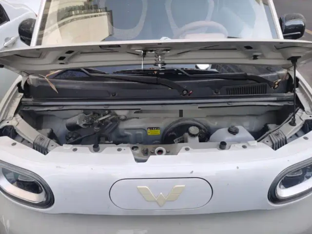 Wuling Hongguang Mini EV — Фото автомобиля 16