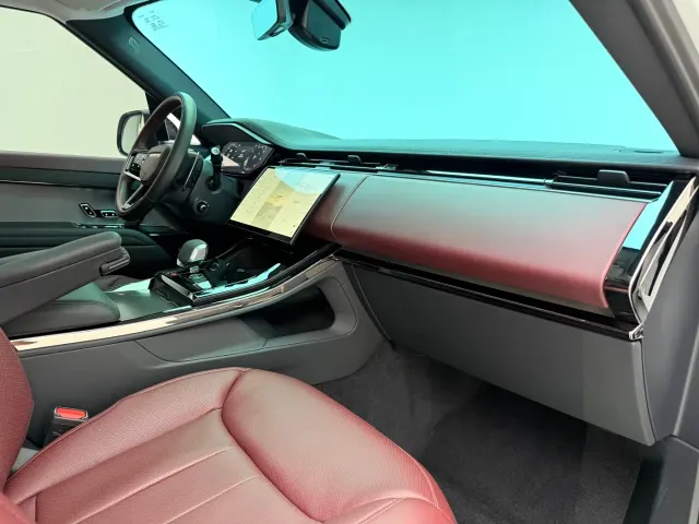 Land Rover Range Rover Sport — Фото автомобиля 7