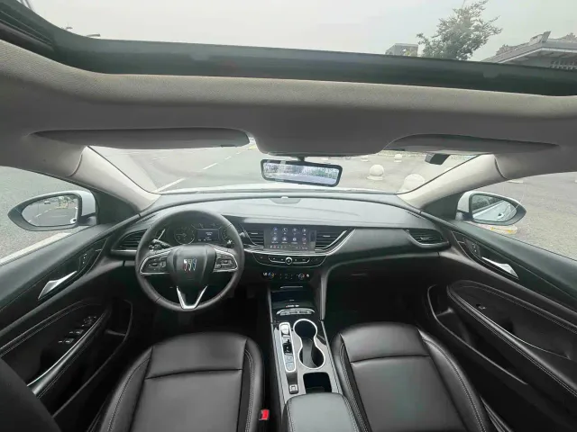 Buick Regal — Фото автомобиля 7