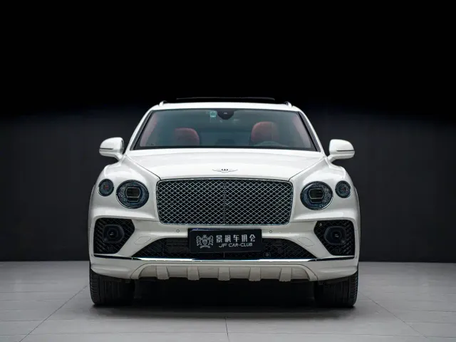 Bentley Bentayga — Фото автомобиля 2