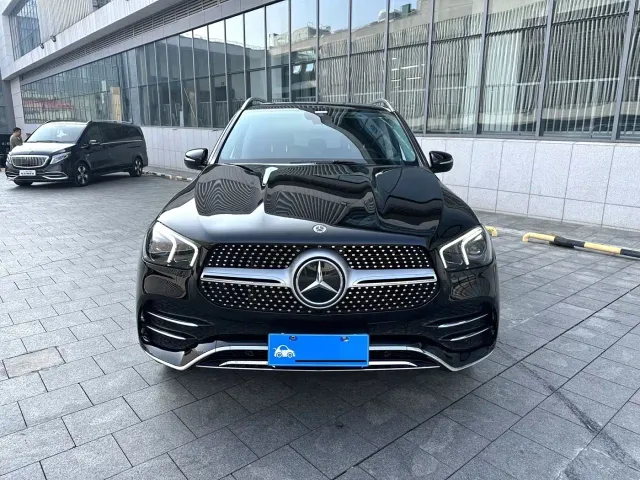 Mercedes-Benz GLE-Class — Фото автомобиля 2
