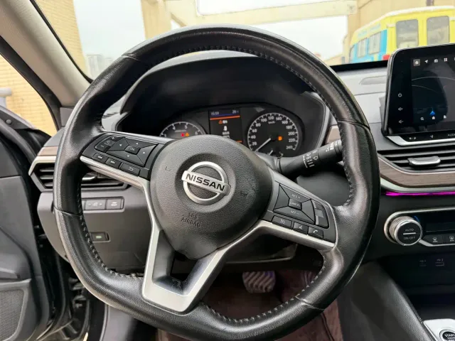 Nissan Teana — Фото автомобиля 8