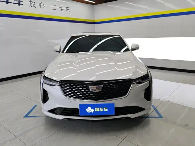 Cadillac CT4 — Фото автомобиля 2