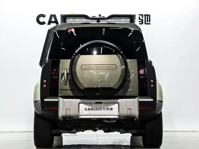 Land Rover Defender — Фото автомобиля 6