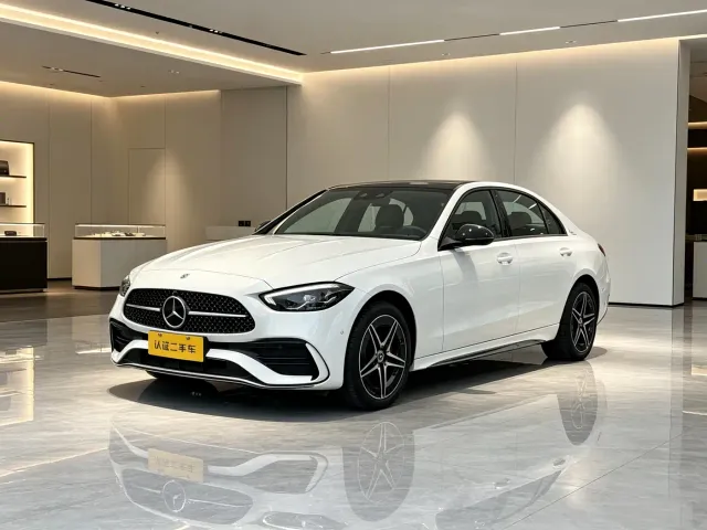 Mercedes-Benz C-Class — Фото автомобиля 2