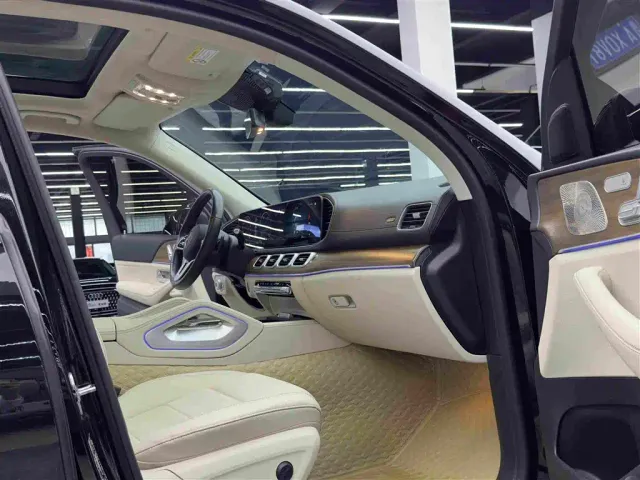 Mercedes-Benz GLE-Class — Фото автомобиля 10